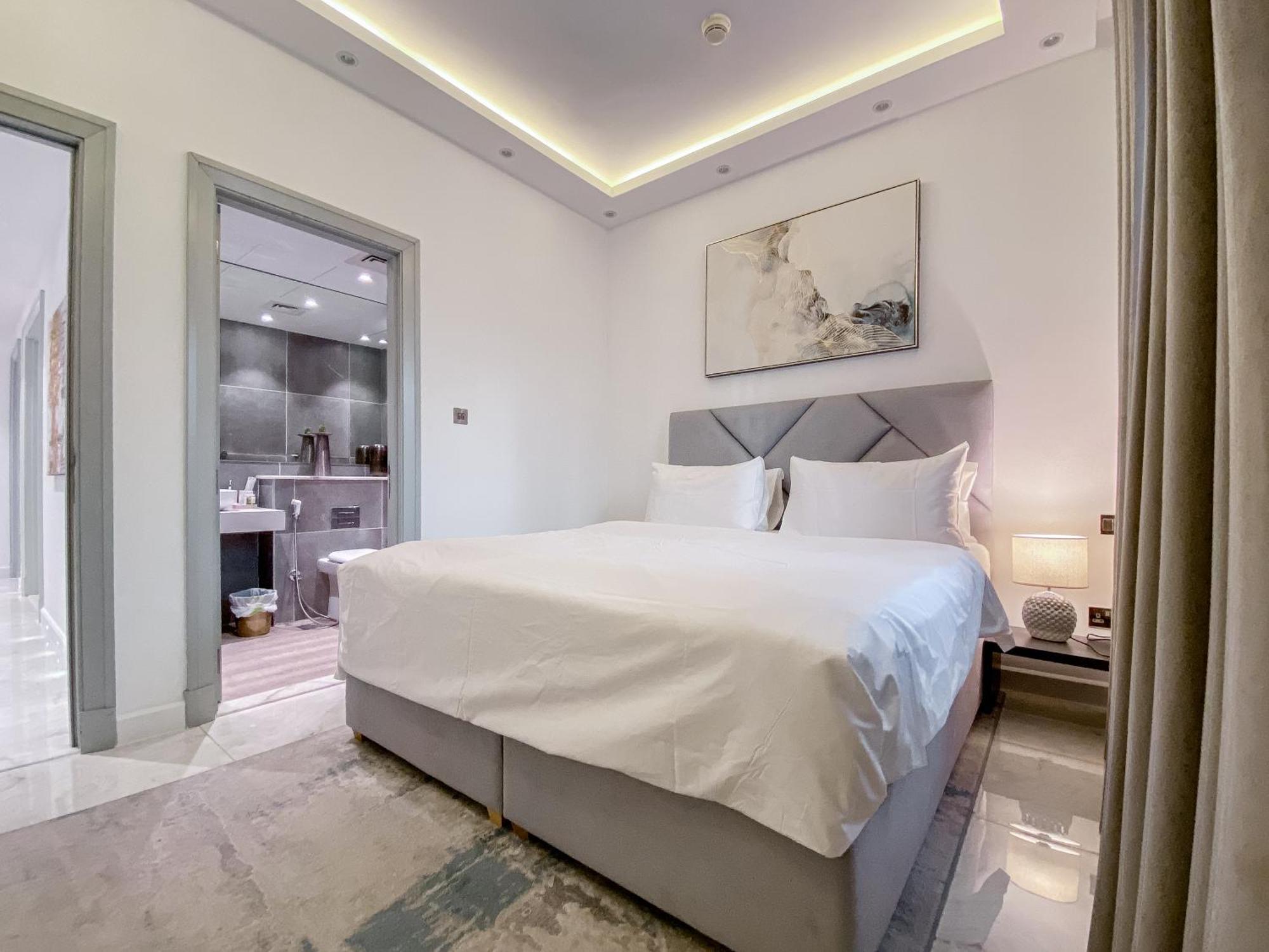 Live The Burj Lifestyle In Timeless Oldtown By Sbh Apartment