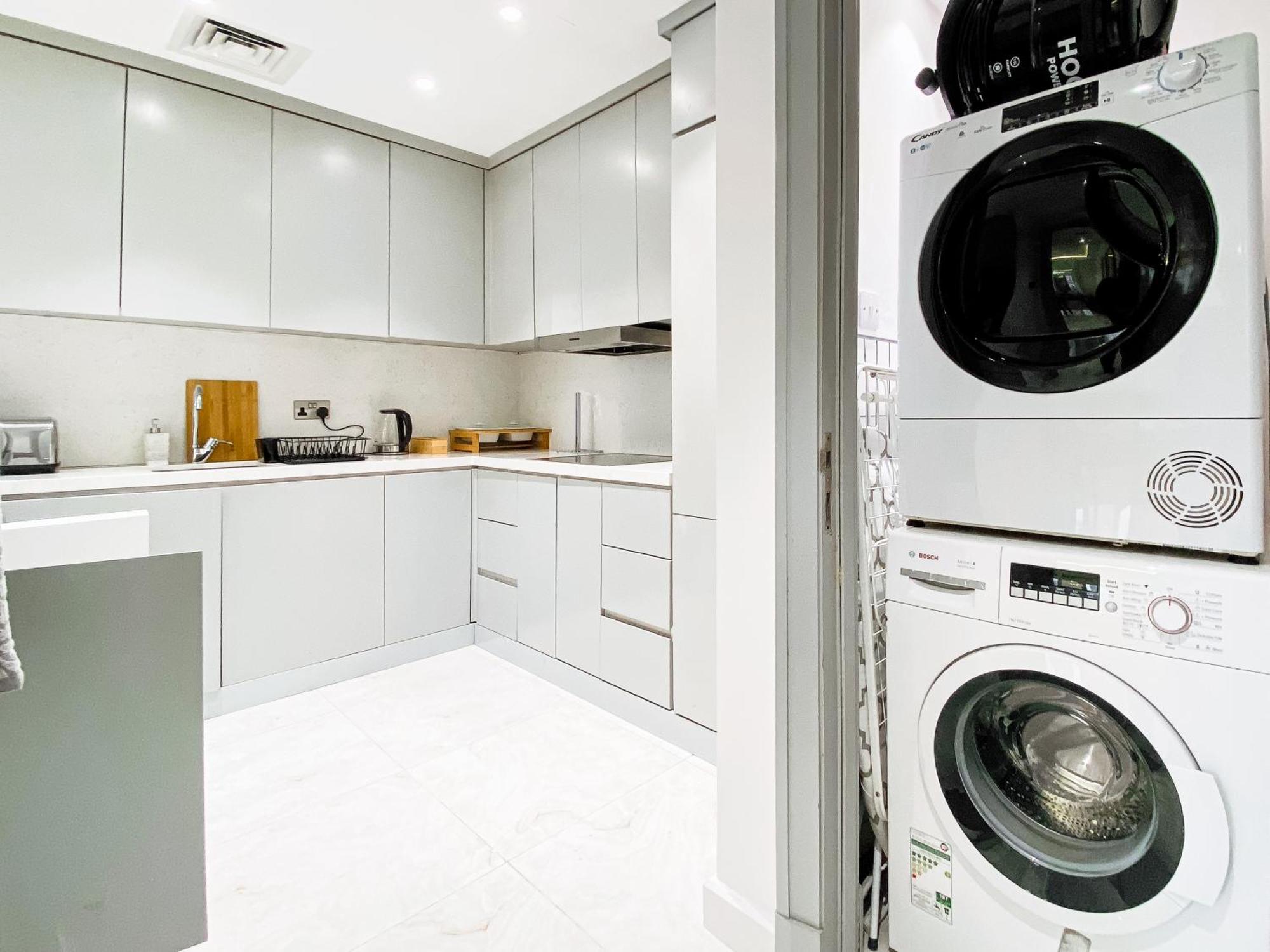 Live The Burj Lifestyle In Timeless Oldtown By Sbh *
