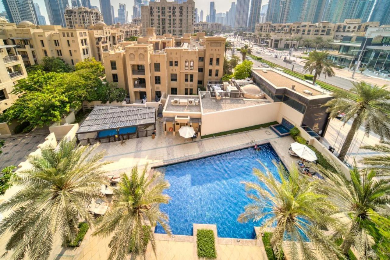 Apartment Live The Burj Lifestyle In Timeless Oldtown By Sbh